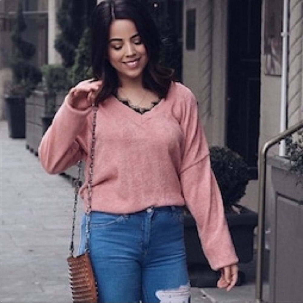 Lace trim v neck sweater pink black - Picture 3 of 3